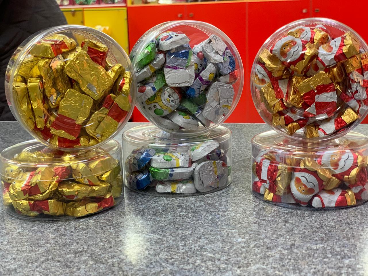 CHRISTMAS ассорти Снеговички,  Медвежата, Дед мороз  в пл. коробочке 25шт 125гр /EDEKA/