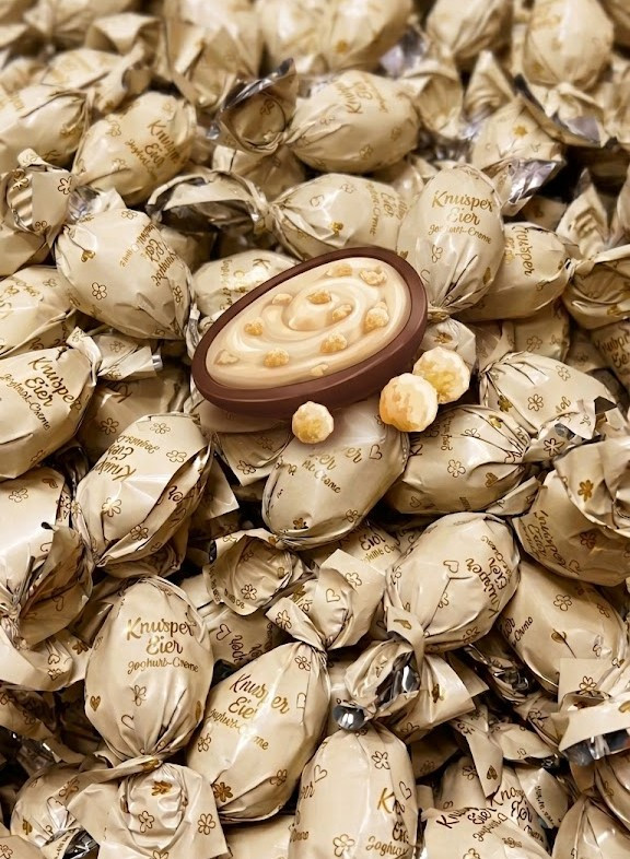 Шоколадные конфеты Knusper Eier Joghurt Creme 1 кг